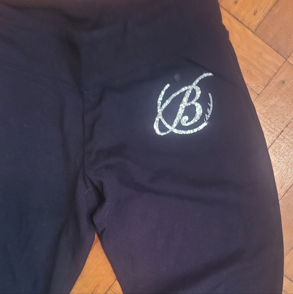 Shades of love yoga flared pants size small black - Picture 2 of 3